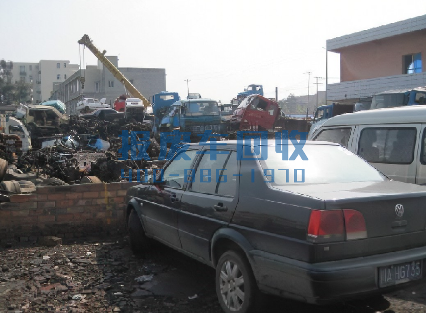 吕梁市自愿报废汽车有补贴吗，小轿车报废一辆给多少钱